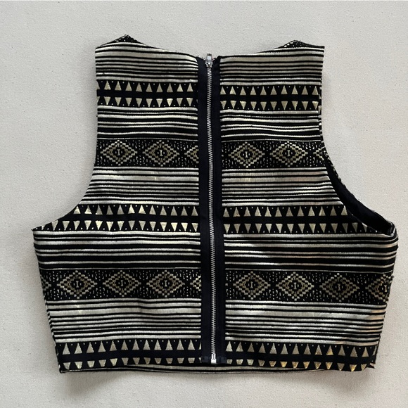 Metallic Gold & Black Geometric Cropped Tank - Picture 2 of 4